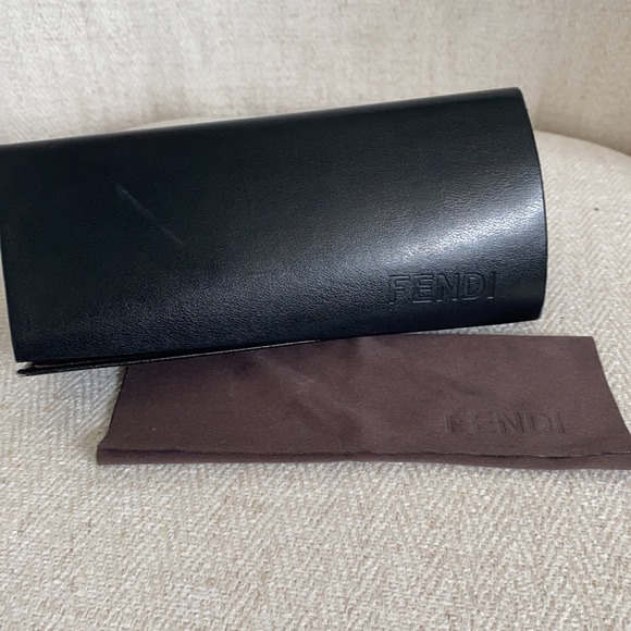 Fendi Sunglasses - Picture 9 of 9